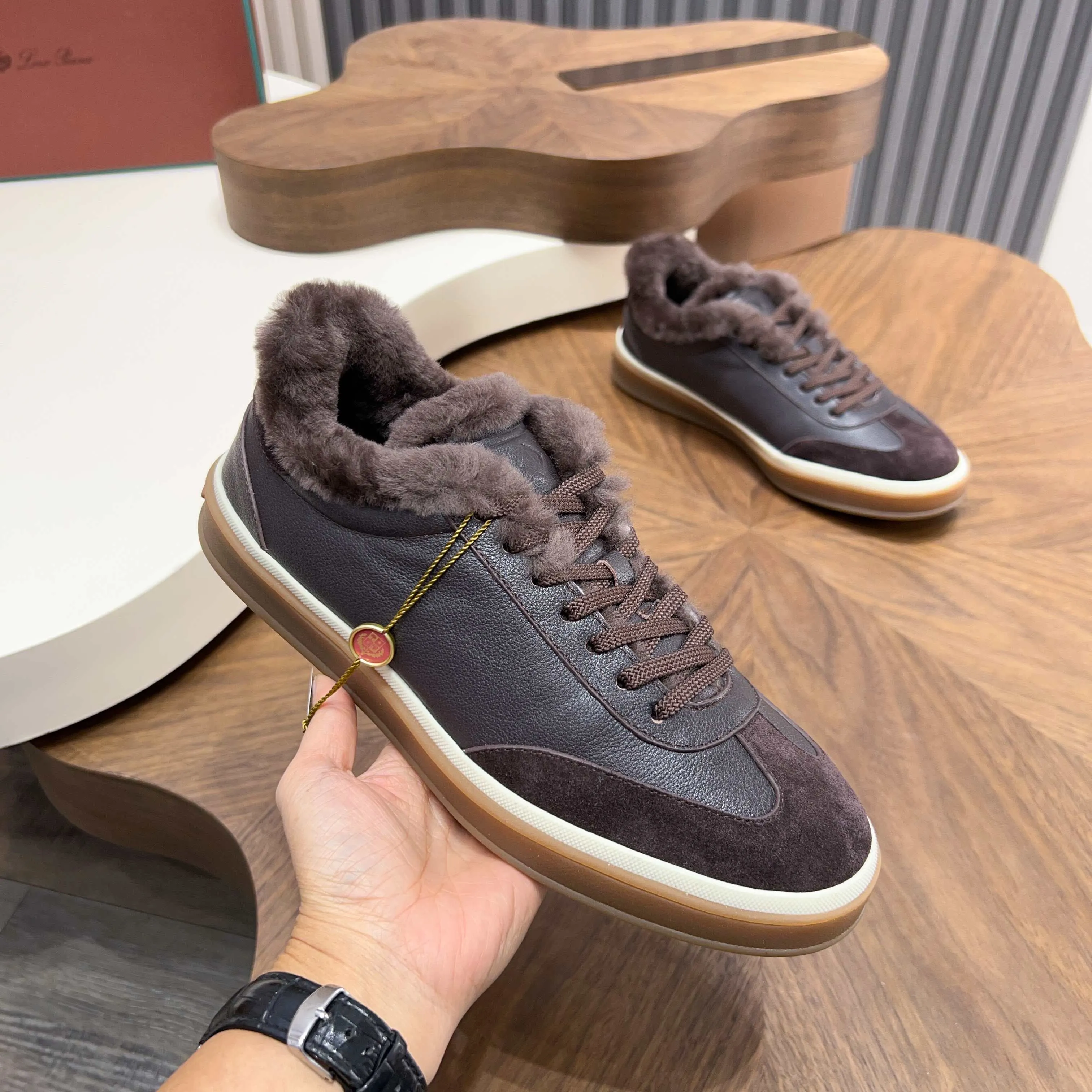 💰740 Loro Piana - Classic casual wool shoes, men's lace-up casual shoes and sneakers, high-quality lightweight and comfortable fabrics, suitable for outdoor leisure, the color is young and energetic, and it looks great with sportswear or casual suits! Code number: 39-44 (45, 46, can be customized)